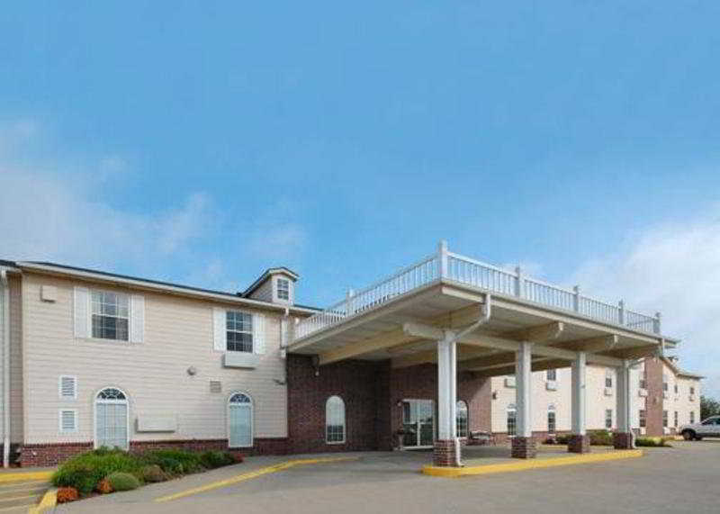 Quality Inn&Suites Chesterfield Village Springfield Exterior foto